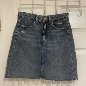 High wasted denim skirt
